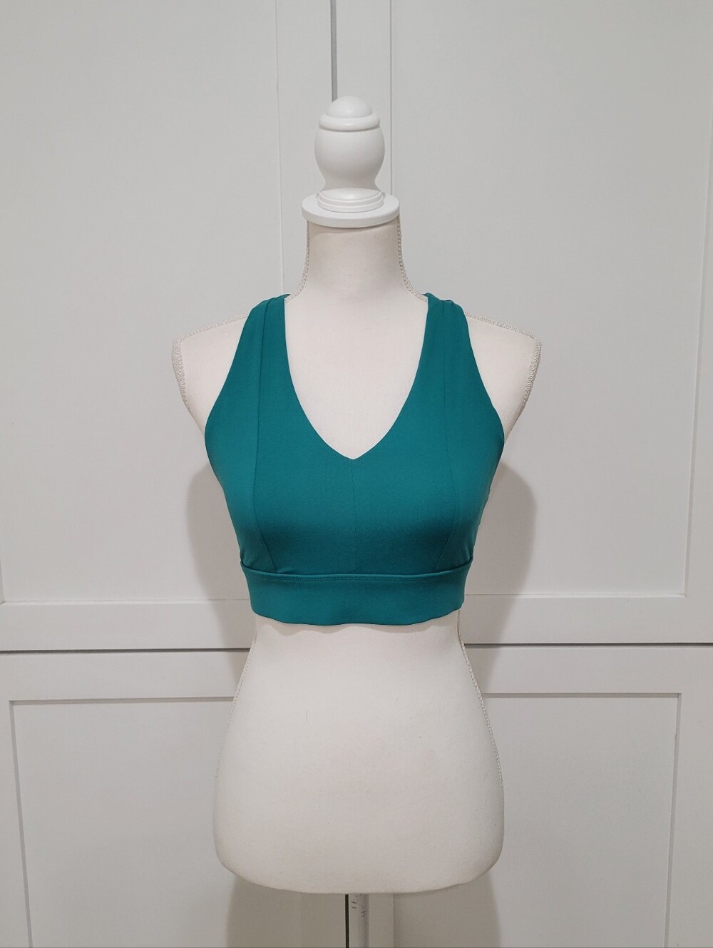 Fabletics Green Sports Bra Women's Small Activewear Workout Yoga
